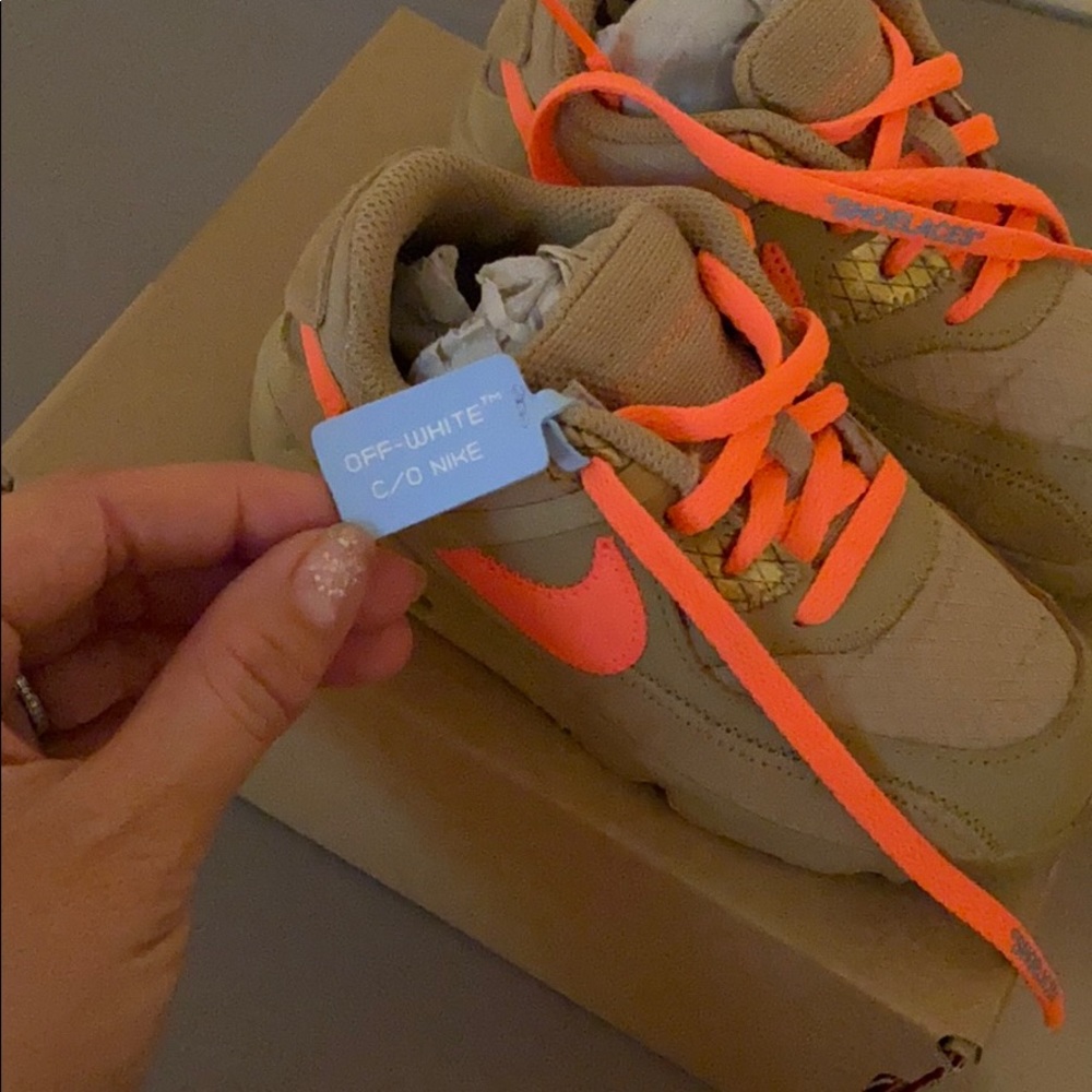 Children’s Nike Max 90 BT size 9c OFF-WHITE - Picture 1 of 5